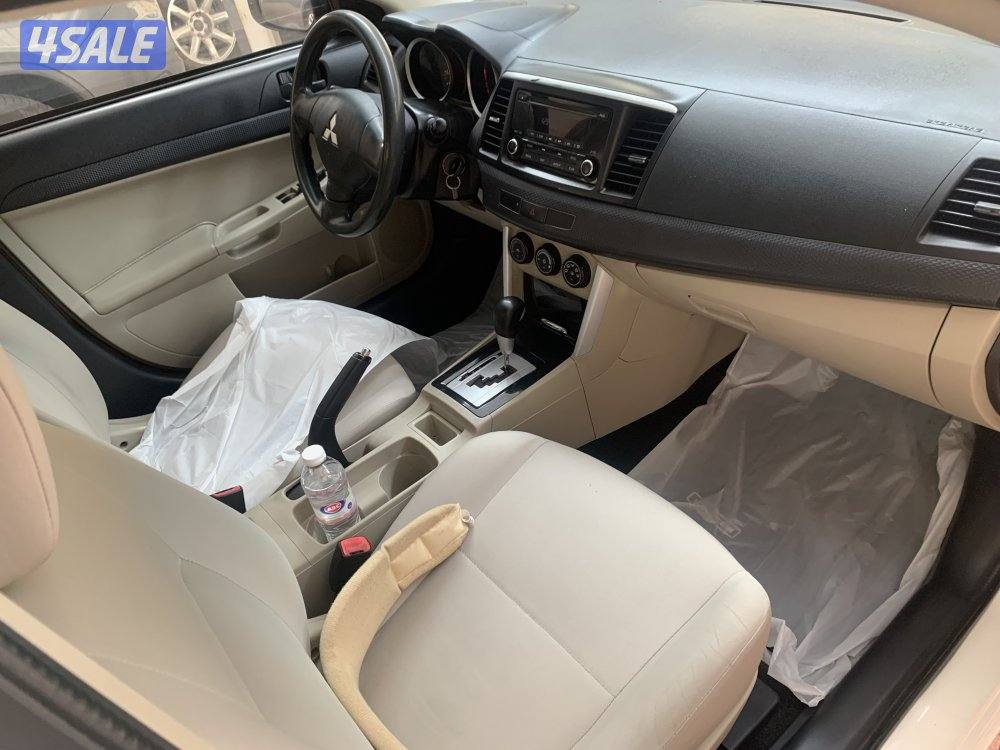 لانسر موديل 2017 بحاله جيد جداا6