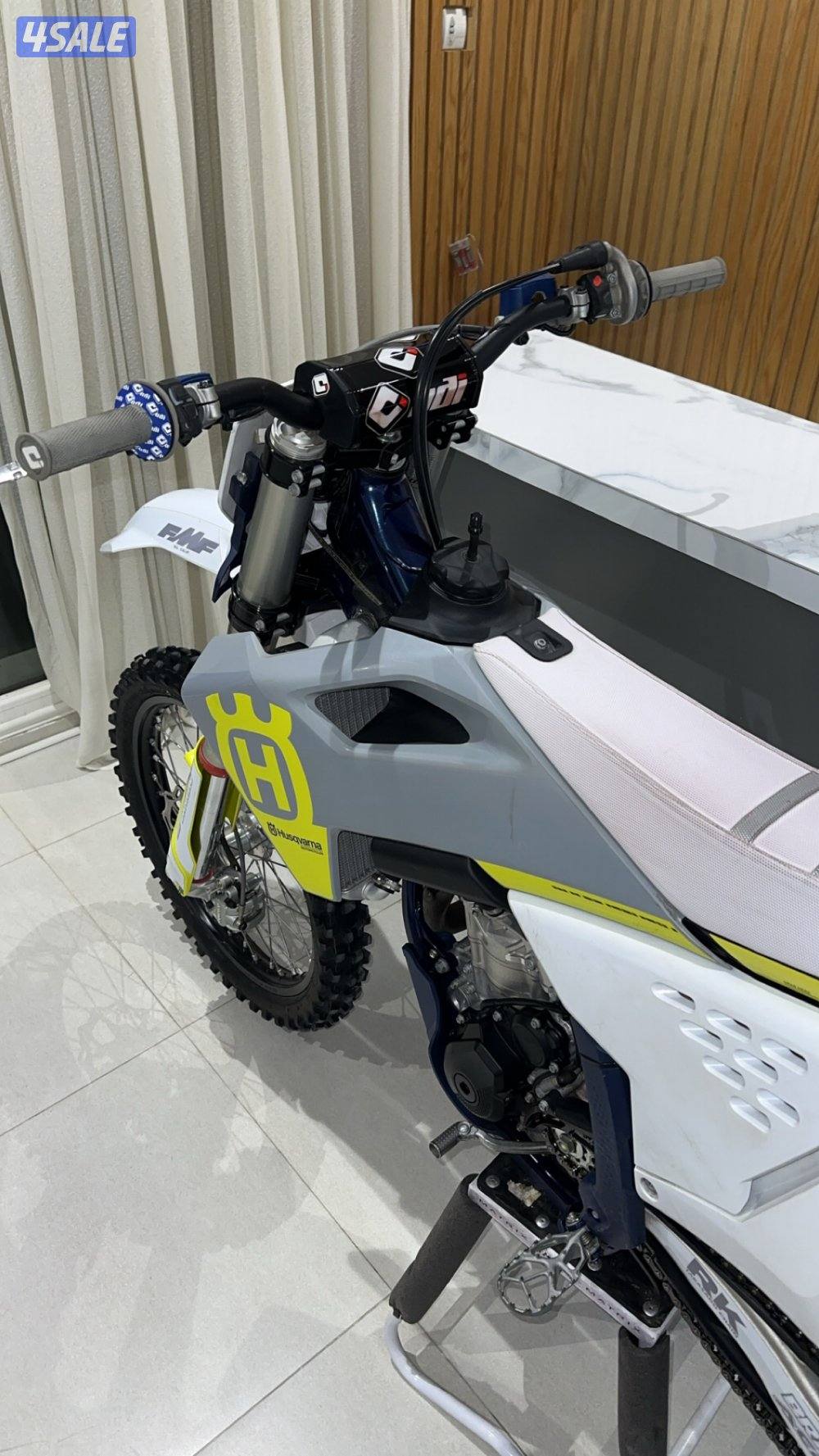 للبيع هسكفارنا FC3501