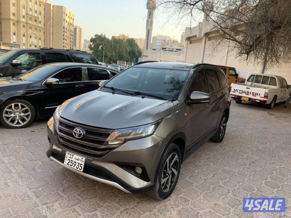 تويوتا راش موديل 2020 بحاله ممتازه9