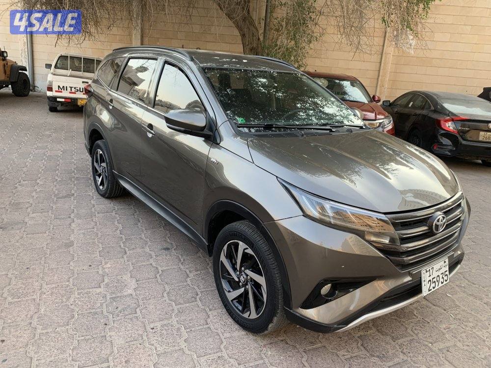 تويوتا راش موديل 2020 بحاله ممتازه14