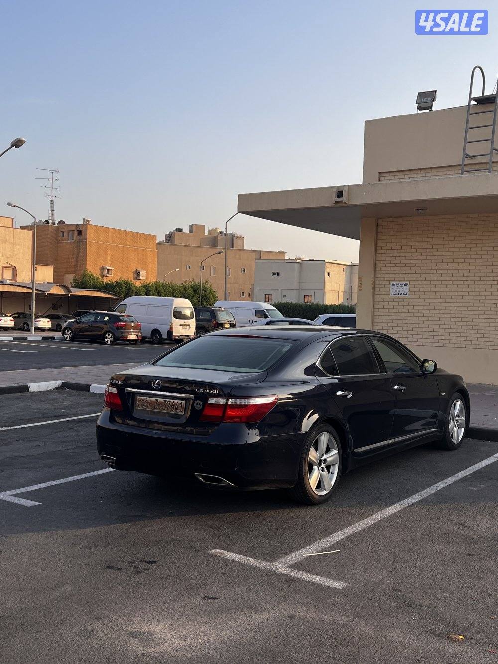 لكزس لارج وكالة الكويت LS4602