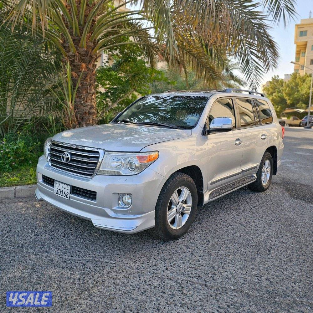 Toyota Land Cruiser GXR 20140