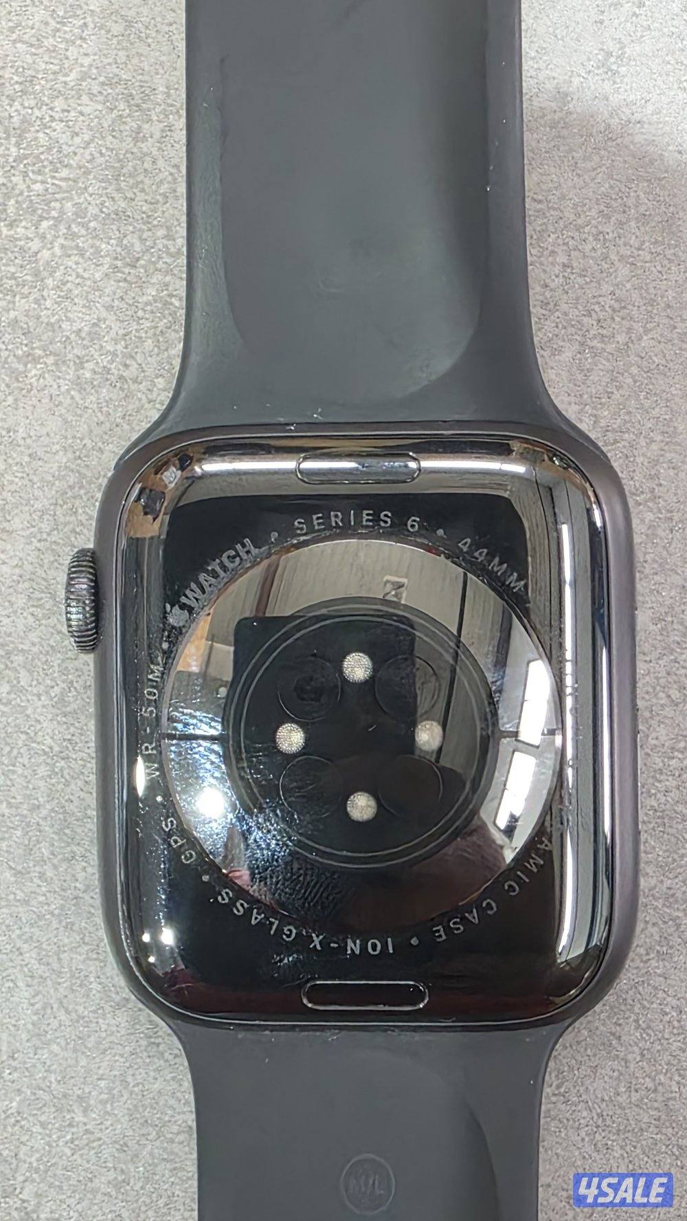 Apple Watch 6th generation ساعة أبل1