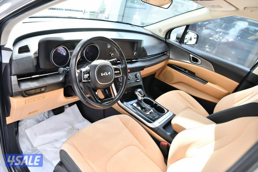 كيا كارنفال5