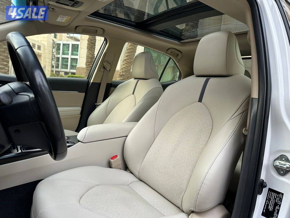 كامريLIMITED EDITION V6 موديل2023 عداد27الف وارد الساير سيرفس منتظم7