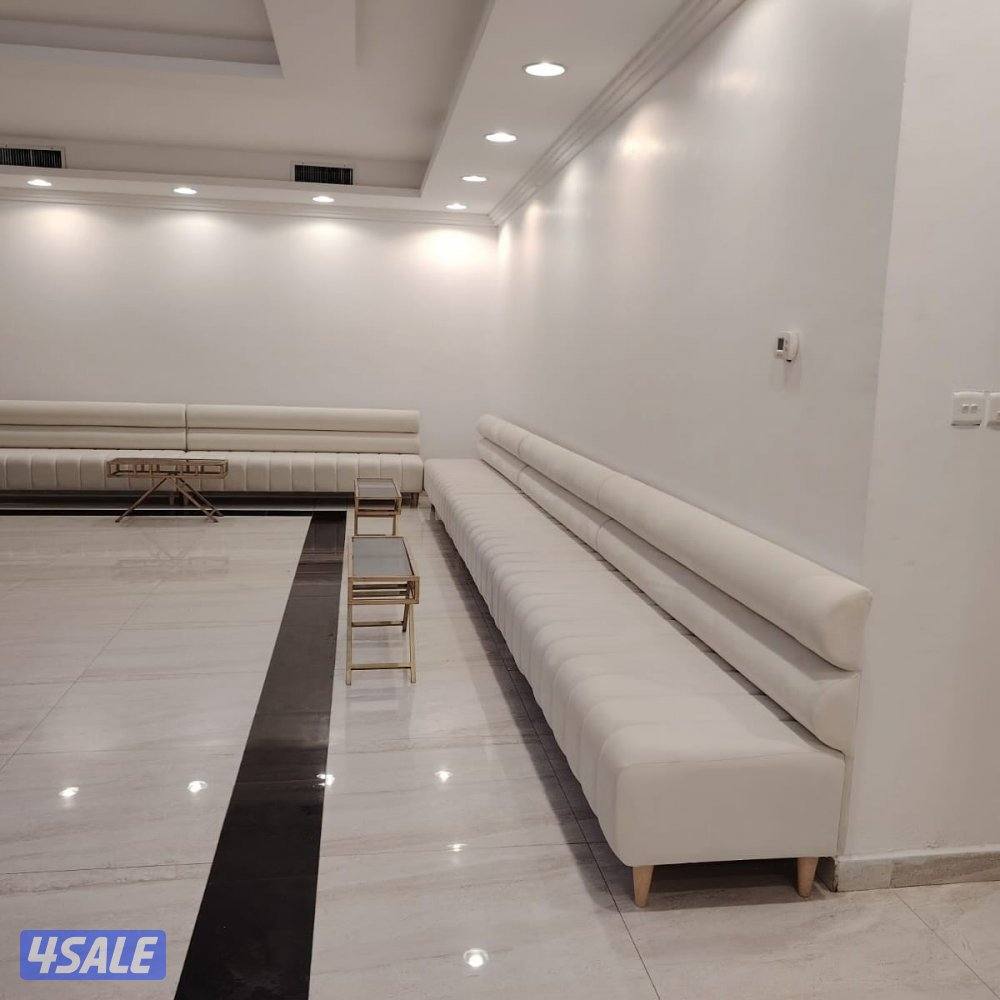 تأجير كراسي وطاولات وبنشات وكنب مطروق وكنب أمريكي ومكيف وزينة منزل وحد4