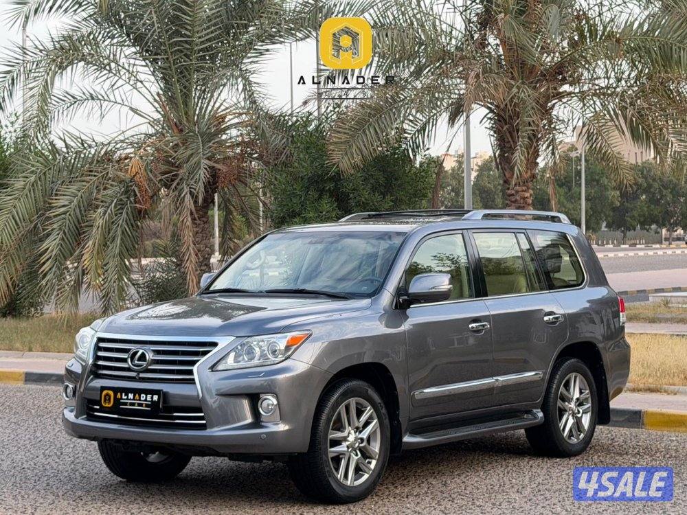 للبيع جيب لكزس LX570 موديل 2012 وارد الساير0