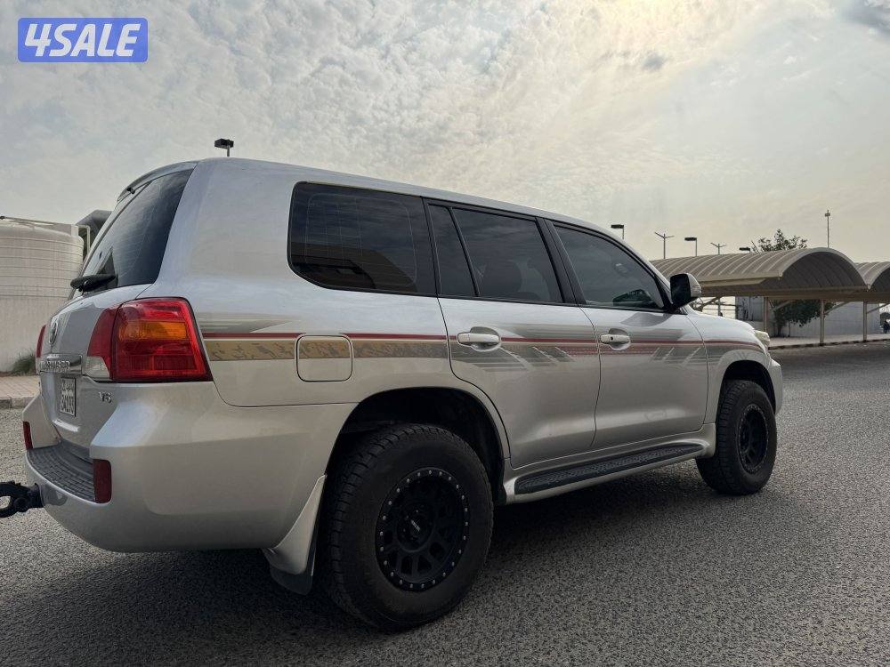 للبيع لاند قير عادي بحالة الوكالة2