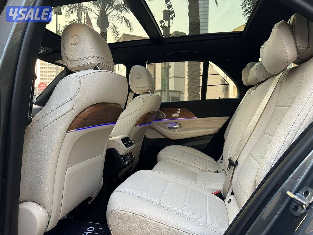 مرسيدسGLE450 AMG موديل2024 عداد3الاف وارد الملا سيرفس حديث12