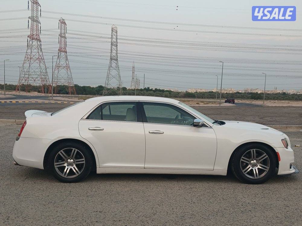 كرايزلر C300 موديل 20133