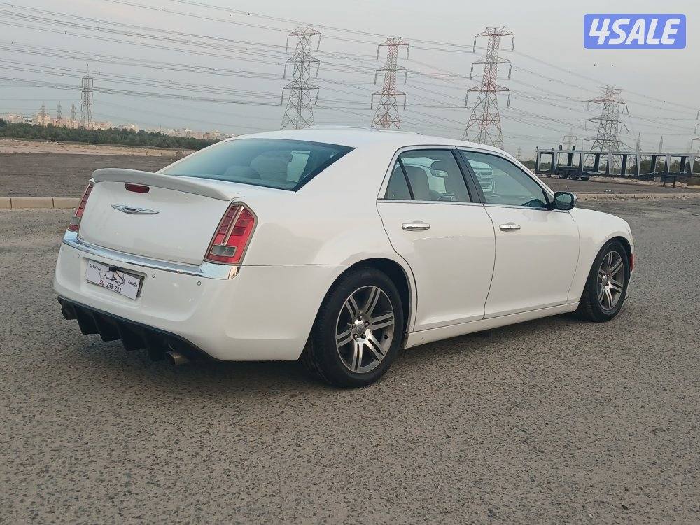 كرايزلر C300 موديل 20134