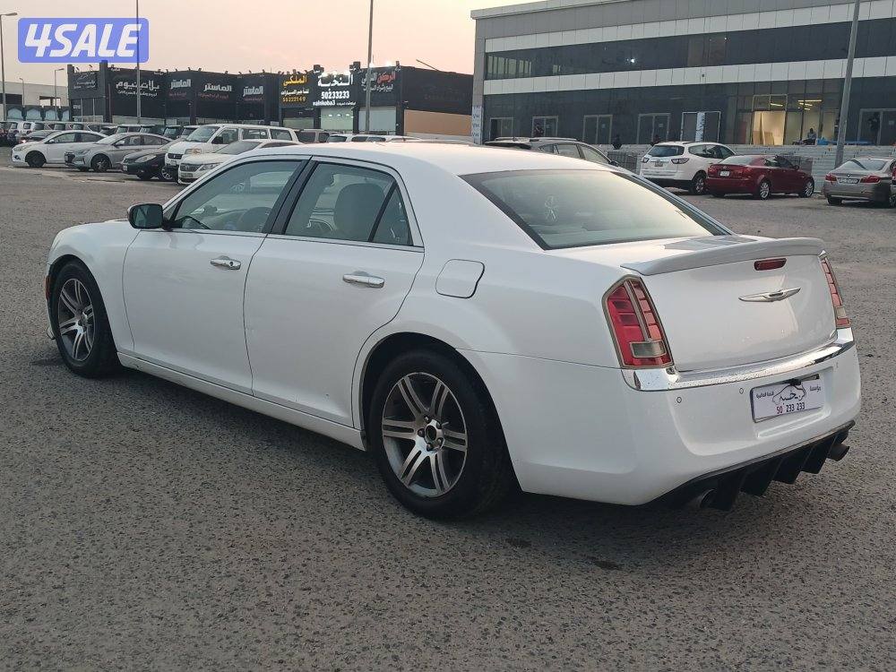 كرايزلر C300 موديل 20135