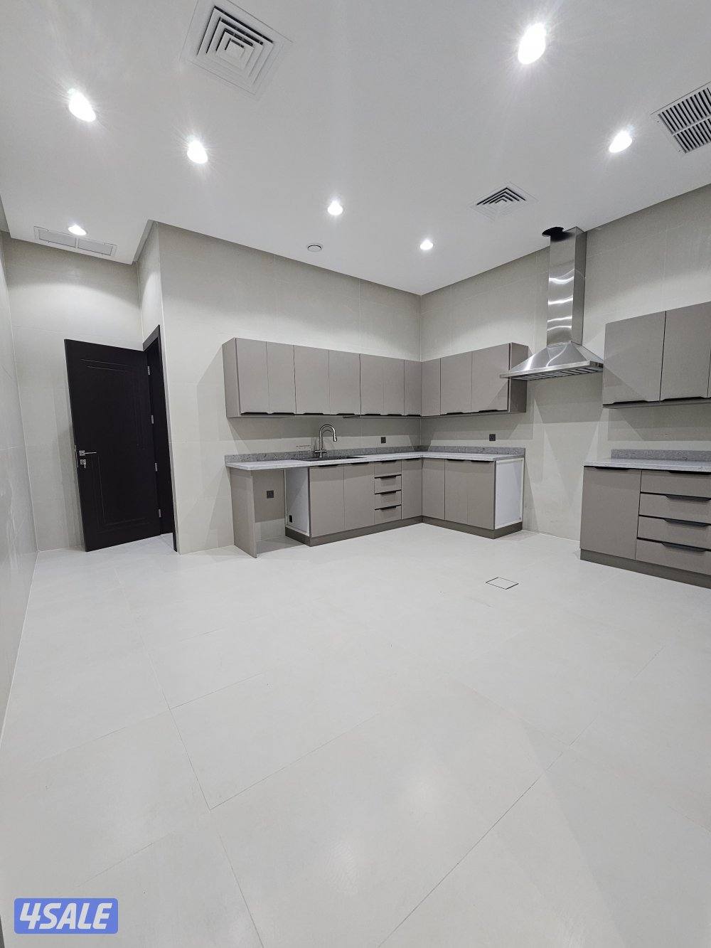 للايجار دور ارضي مع حوش ابوفطيره3