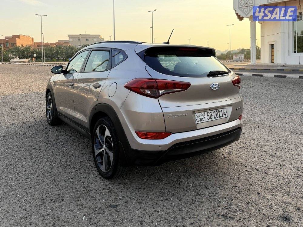 Hyundai Tucson 2018 panorama4