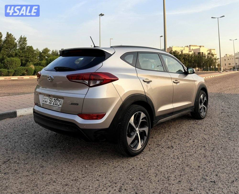 Hyundai Tucson 2018 panorama6