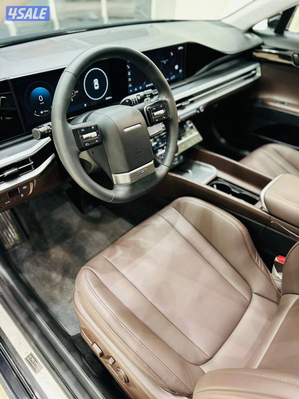 للبيع هيونداي ازيرا 6 سلندر موديل 20255