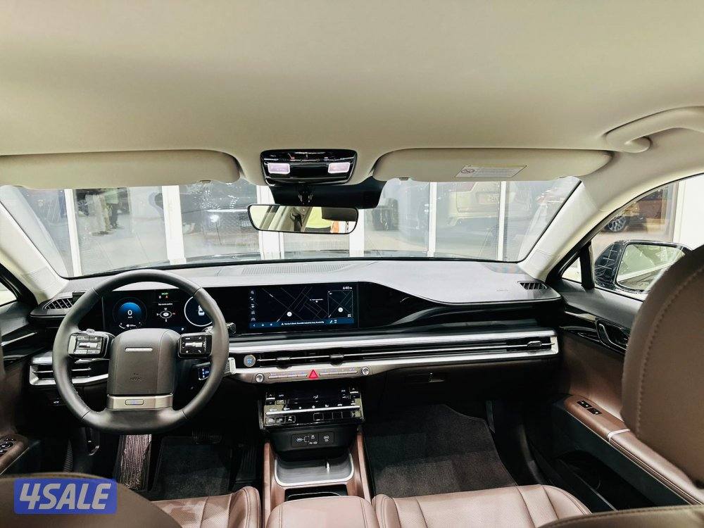 للبيع هيونداي ازيرا 6 سلندر موديل 20257