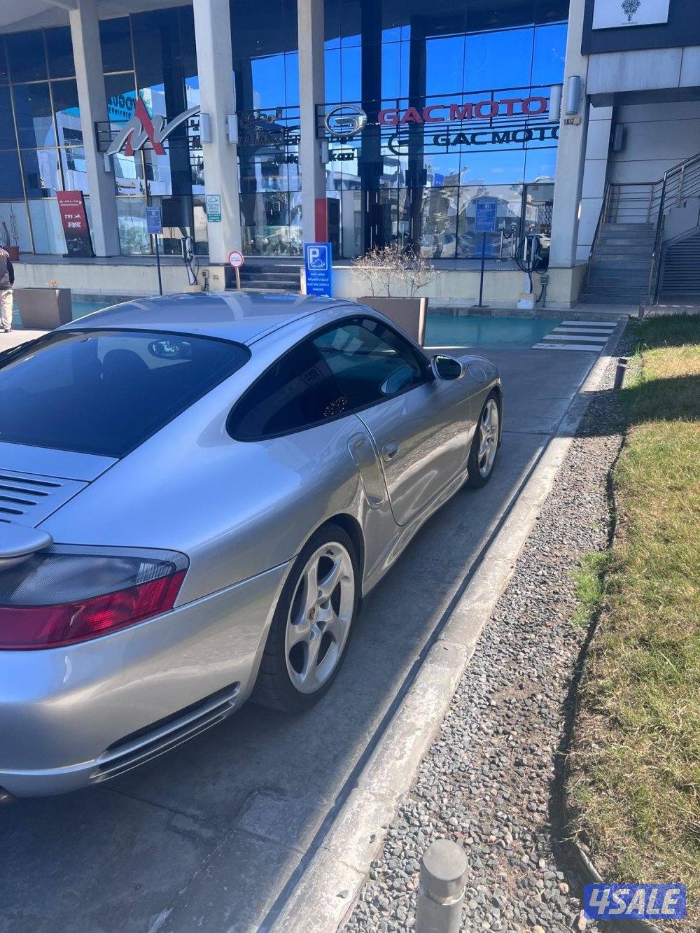 بورش كريرا تيربو ماشي ٨٩ الف نظيف جدا وداخلية نادره للبيع او للبدل2