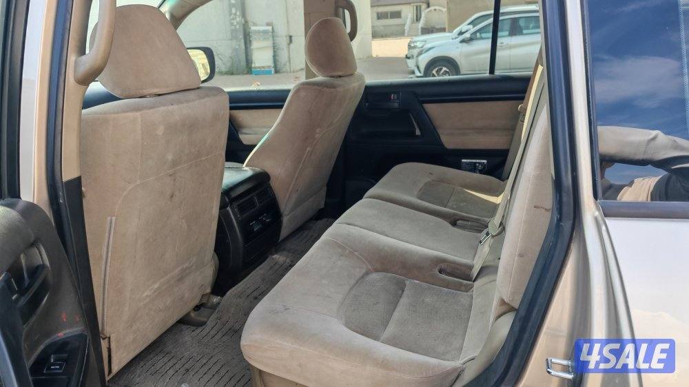 للبيع لاند كروزر 20104