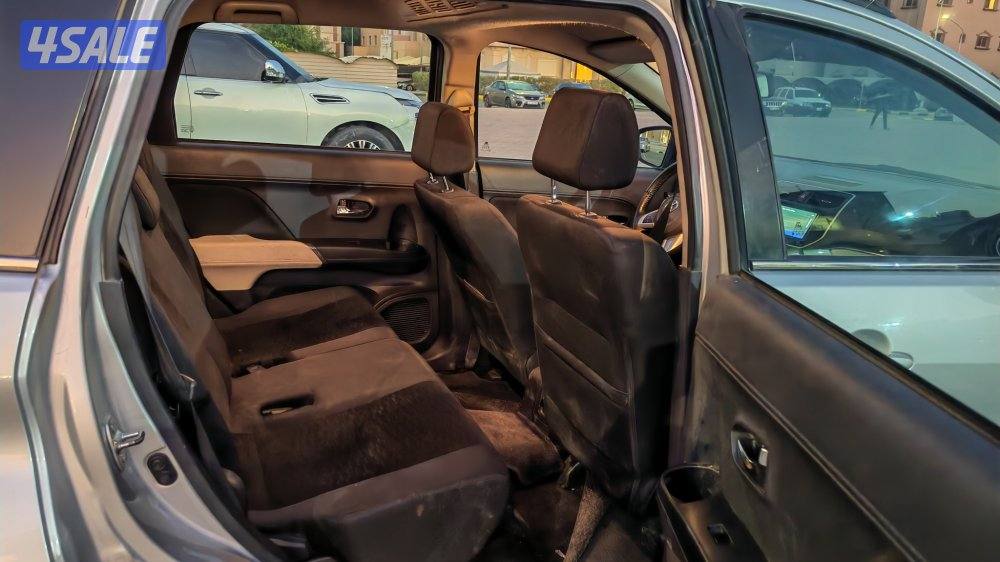 للبيع تيوتا رش5