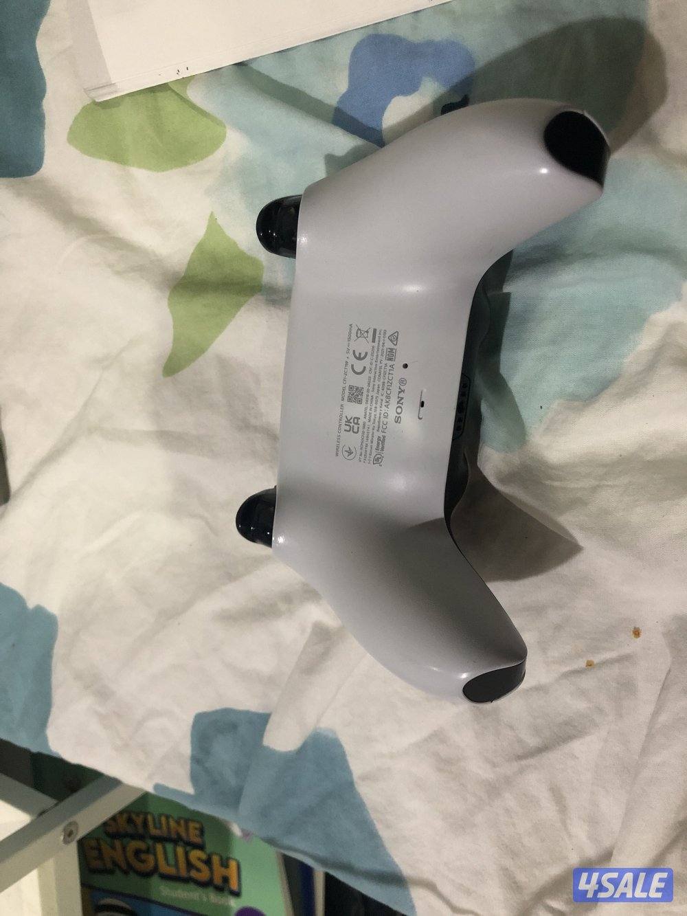 Ps5 controller very good condition1