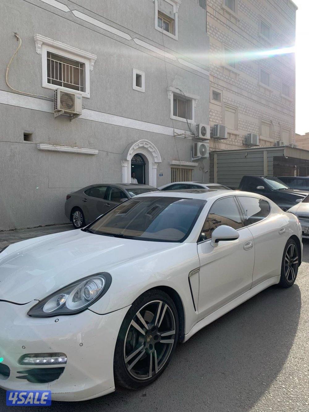 للبيع بورش باناميرا 2013  شرط الفحص2