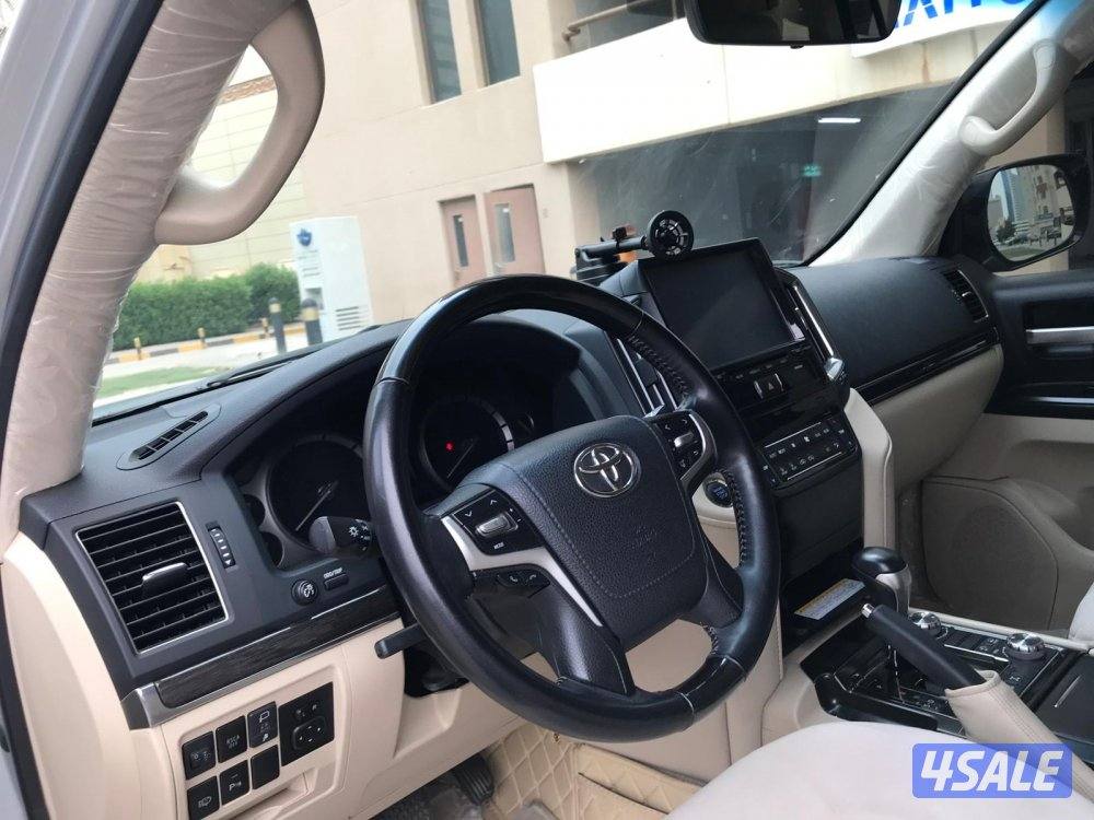 تعرفوني وتواصلي واتس اب فقط12