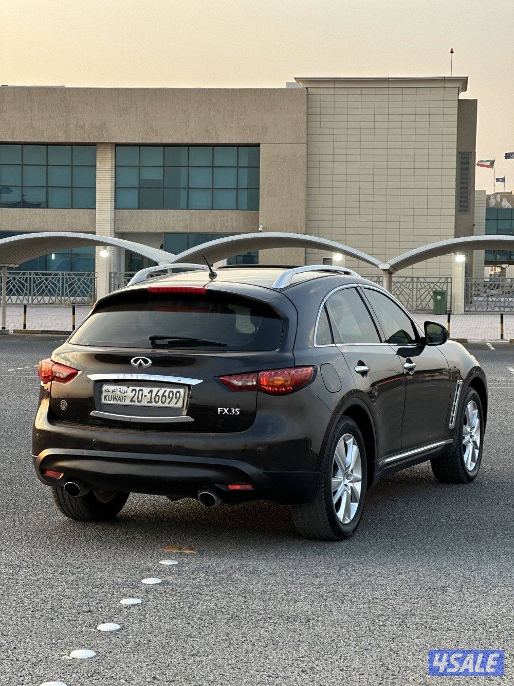 انفينيتي - FX35 مديل 2012 عداد 2062