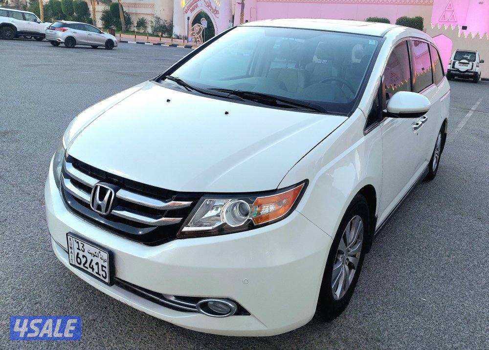 2015 هوندا اوديسي أعلى مواصفات بحالة ممتازة0