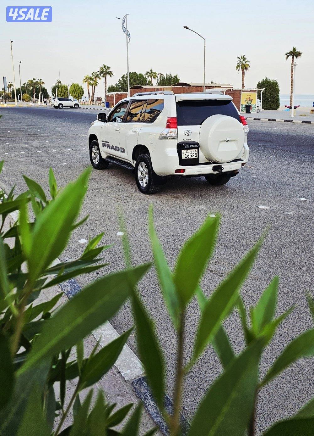 برادو 2013 TXL فتحة ثلاجة شاشة شرط الفحص1