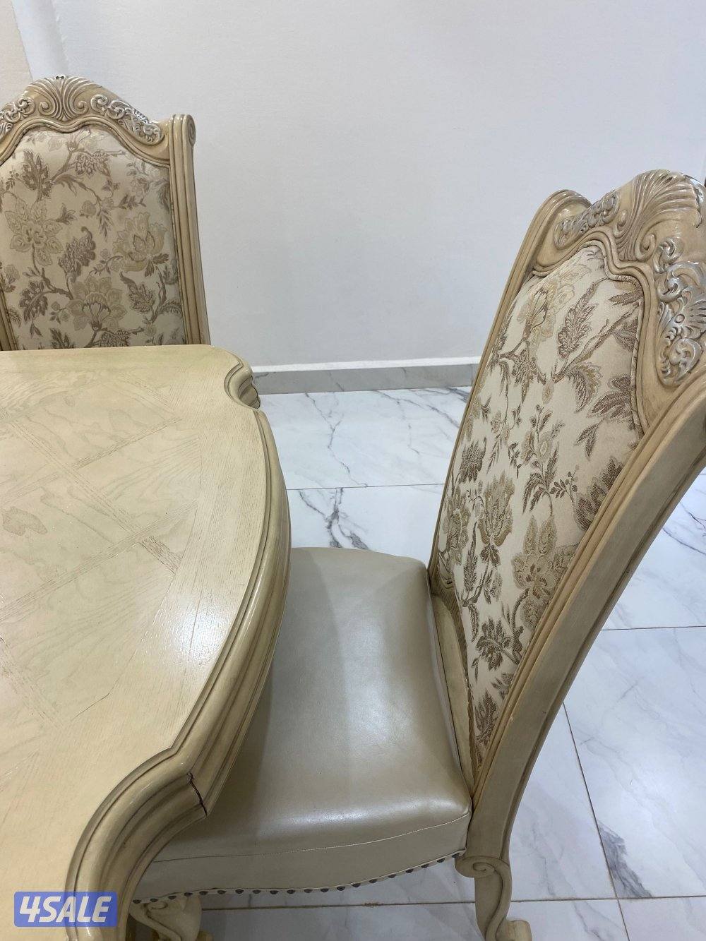 بيع طاوله طعام من رومانتك ١٠ اشخاص1