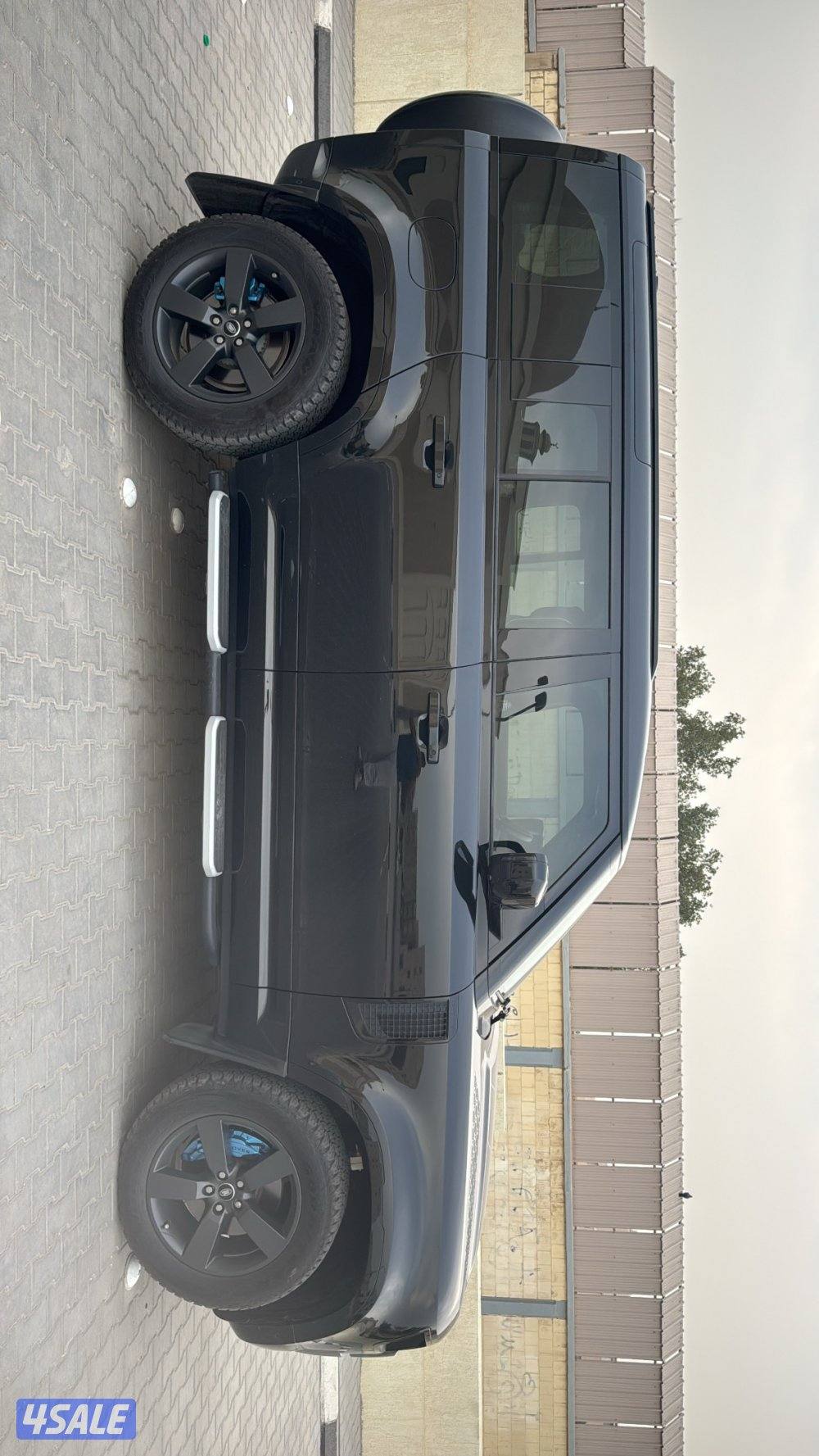 لاندروفر 20251