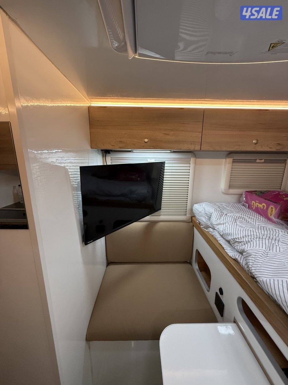 للبيع كامبر4