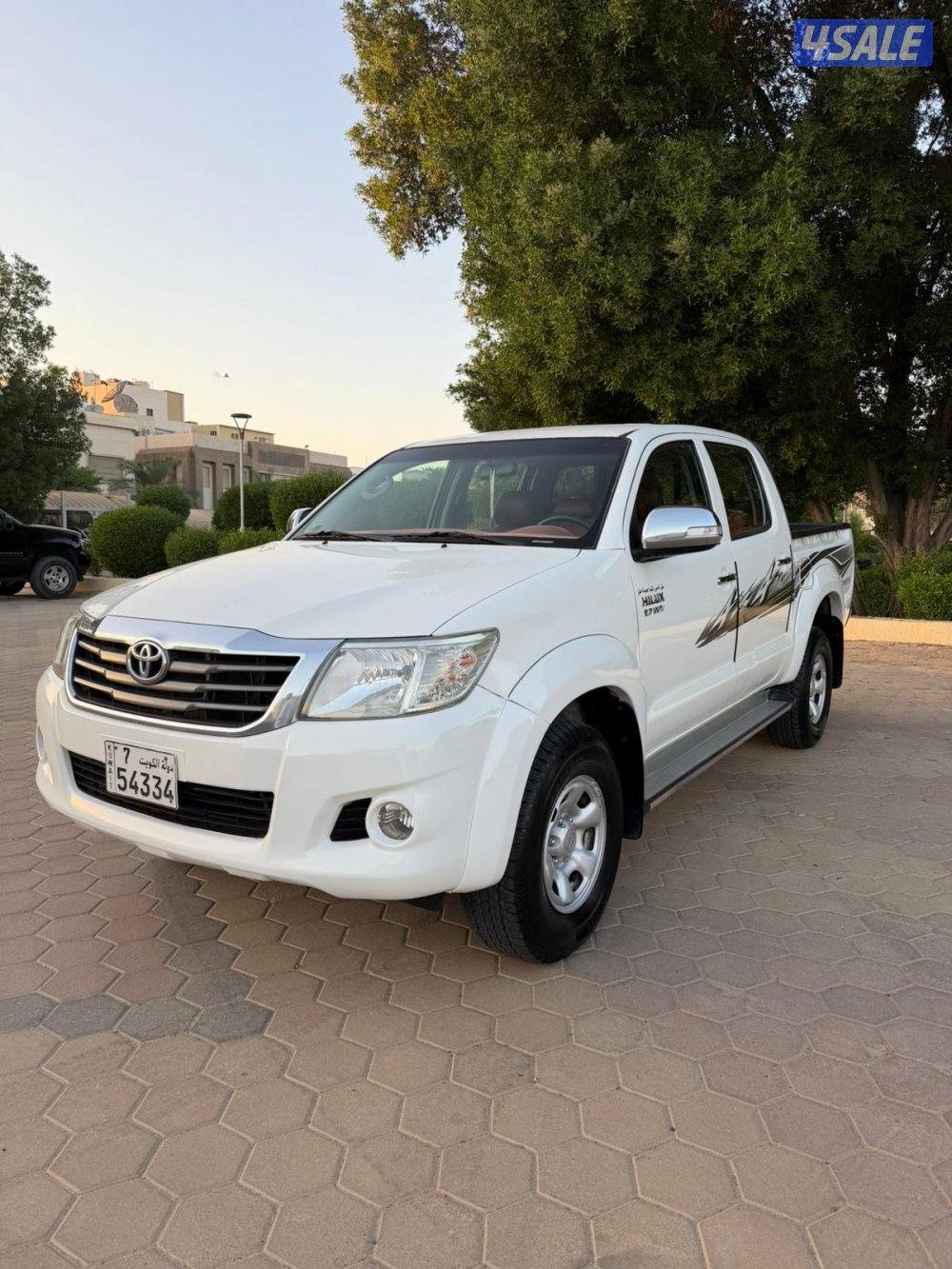 هايلكس 2013 الساير بحاله الوكاله عداد 170 الف2