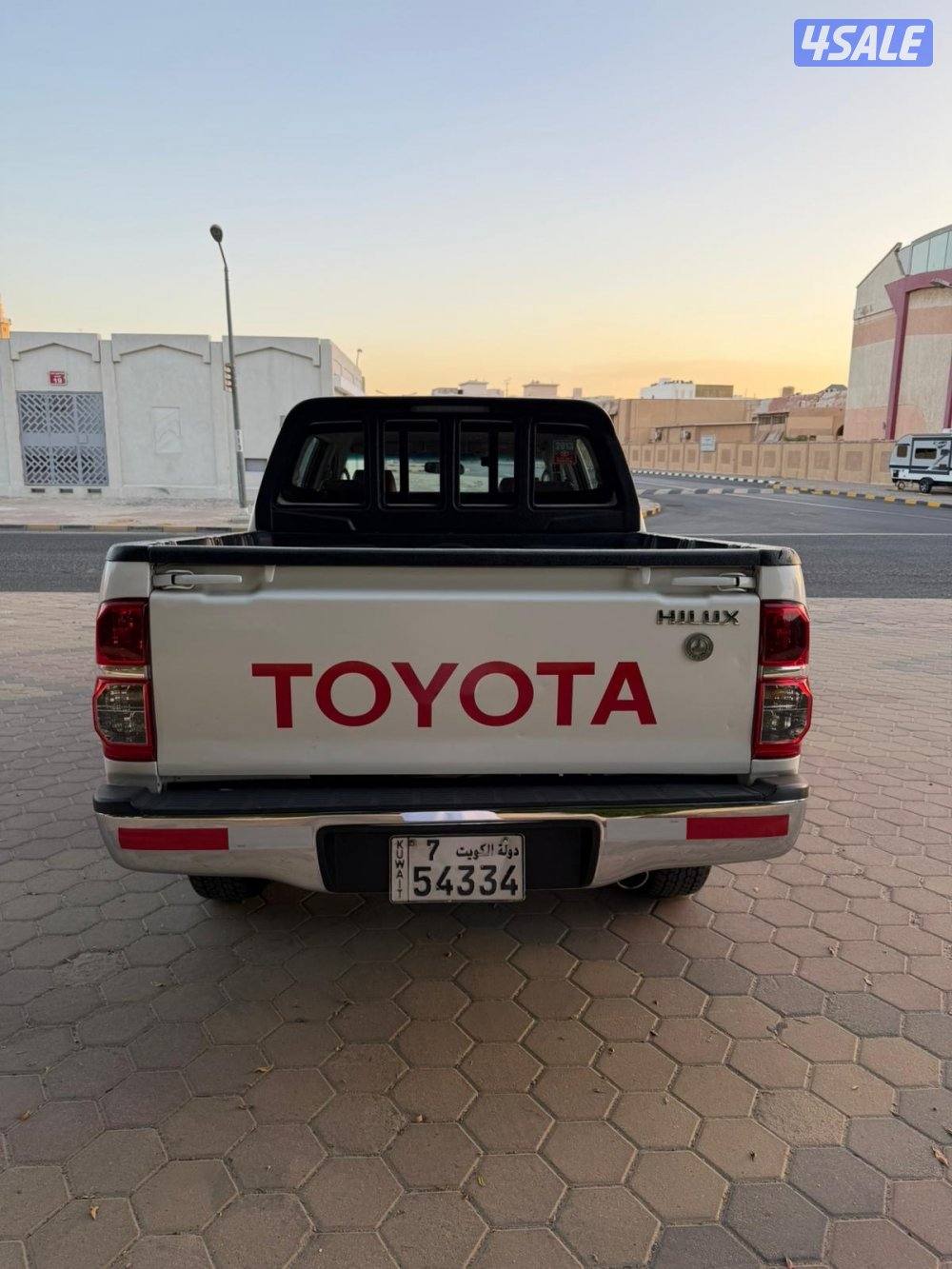 هايلكس 2013 الساير بحاله الوكاله عداد 170 الف6