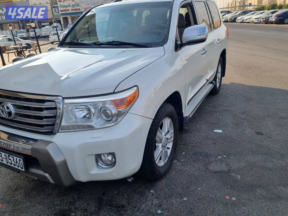 للبيع لاندكروزر موديل 20152