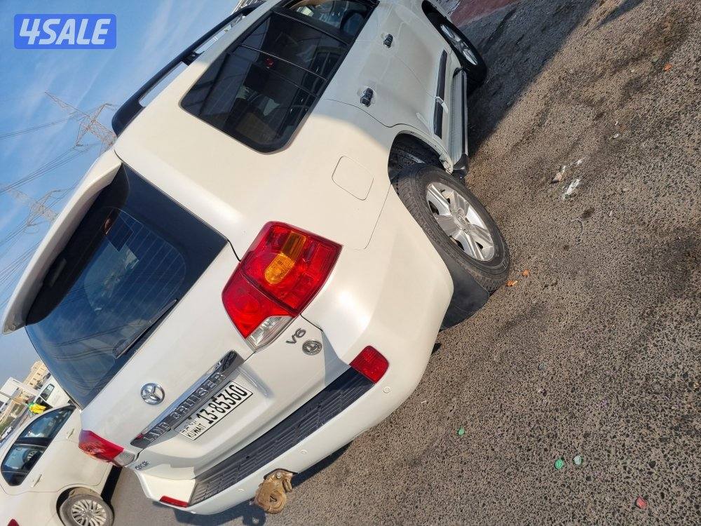 للبيع لاندكروزر موديل 20155