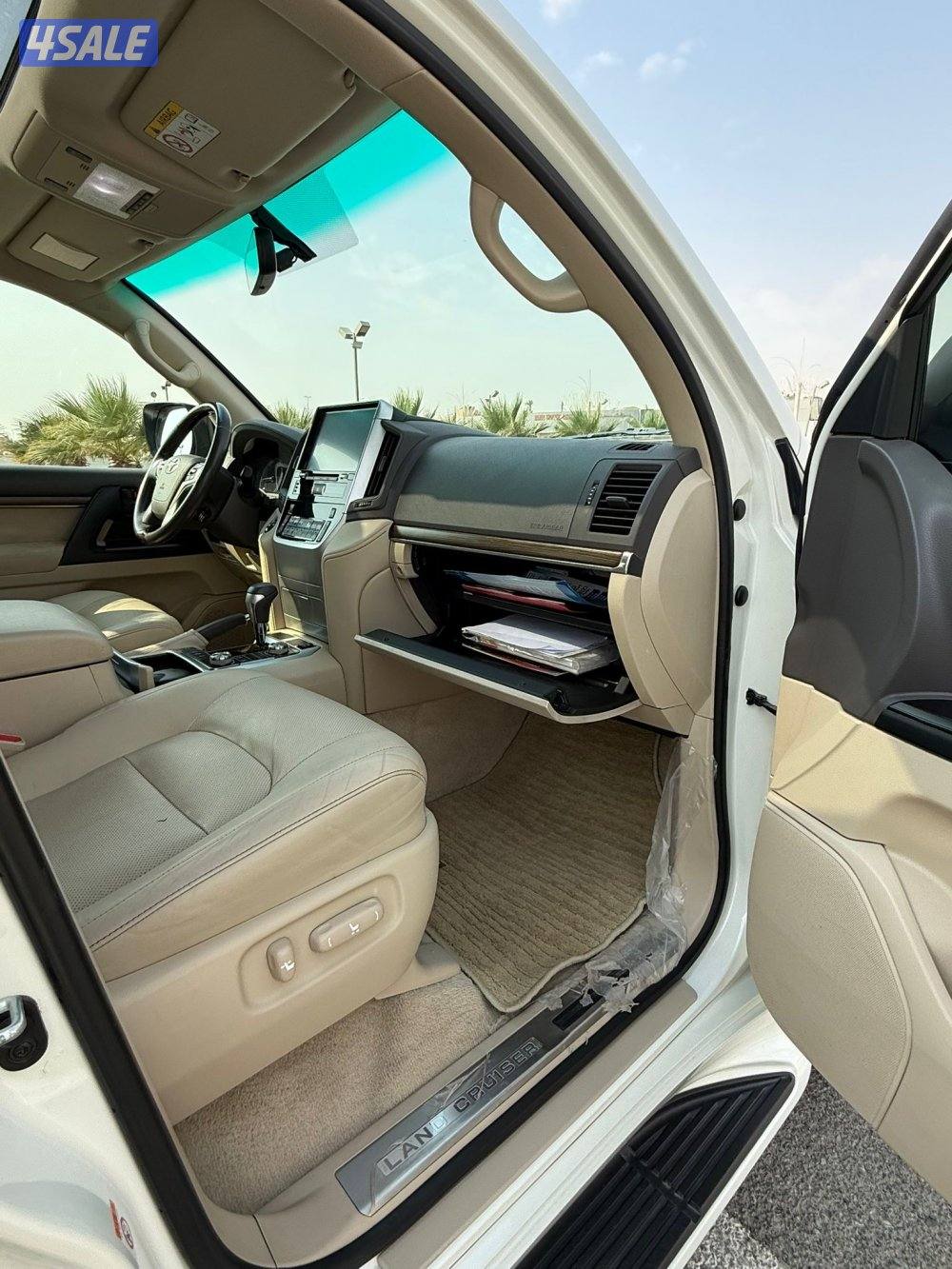 لاند كروز تورينق 2019 الساير جلد عداد 206 الف7