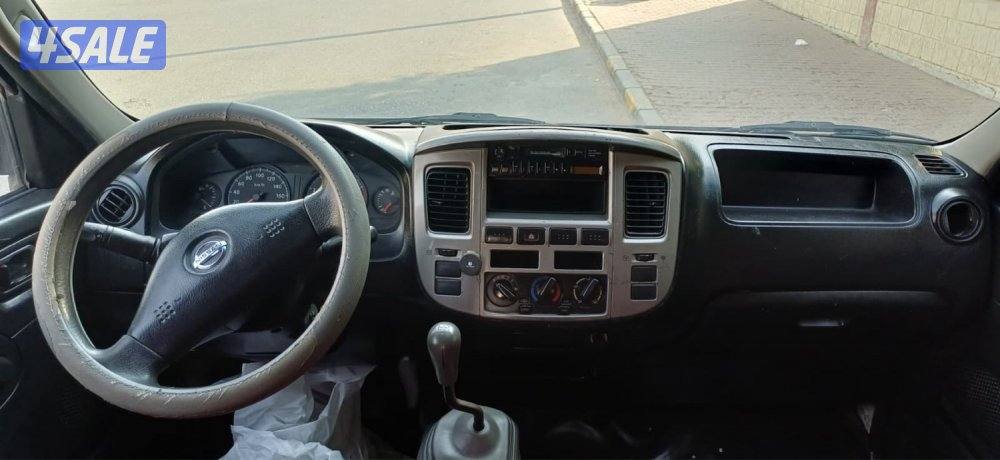 باص نيسان اورفان 2010 سقف غالي مقبل ماشي 112 بحالة نظيف7