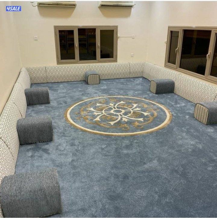 .كل مايخص السجاد لدينه سجاد ساده ومشجر سميك وسط خفيف كل ماهوه جديد ومم2