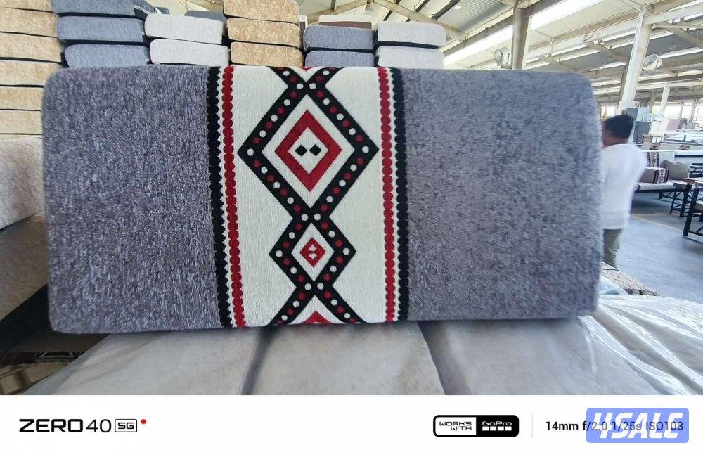 .كل مايخص السجاد لدينه سجاد ساده ومشجر سميك وسط خفيف كل ماهوه جديد ومم11