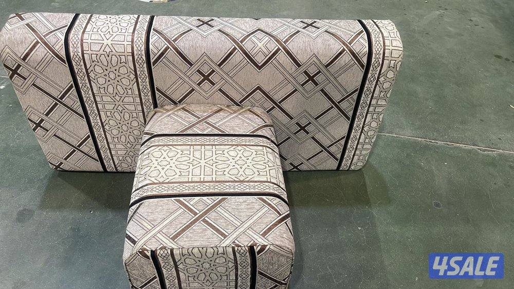 .كل مايخص السجاد لدينه سجاد ساده ومشجر سميك وسط خفيف كل ماهوه جديد ومم13