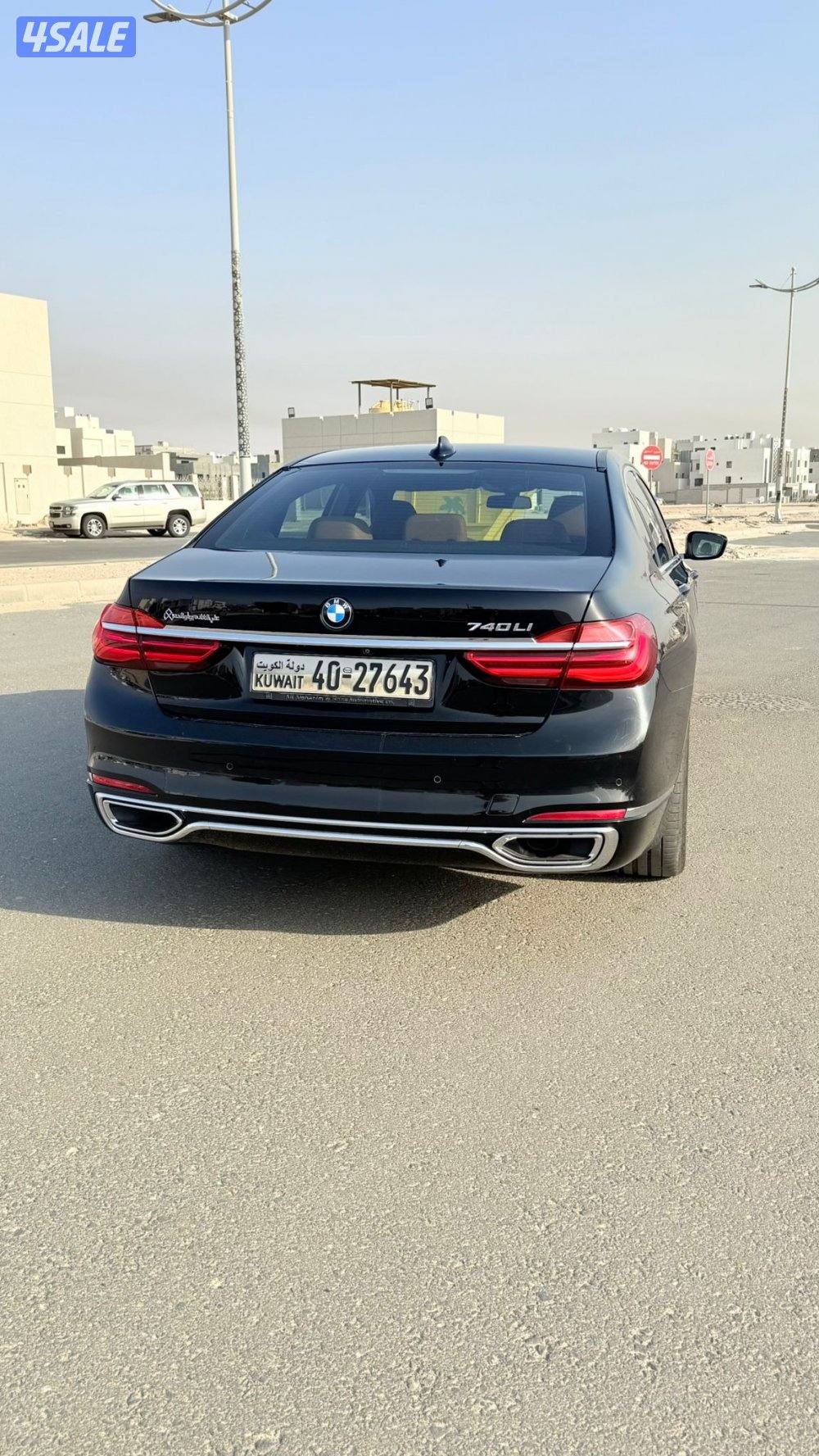 للبيع Bmw 740Li سيرفس منتظم بالوكالة شرط الفحص قير ومكينة وشاصي وبدي2