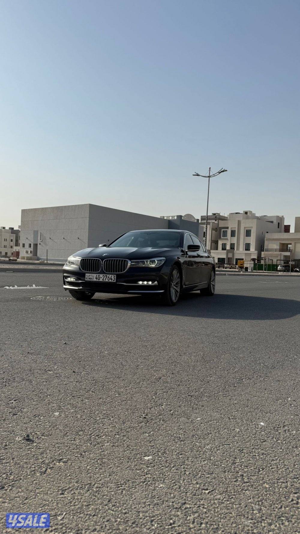 للبيع Bmw 740Li سيرفس منتظم بالوكالة شرط الفحص قير ومكينة وشاصي وبدي4