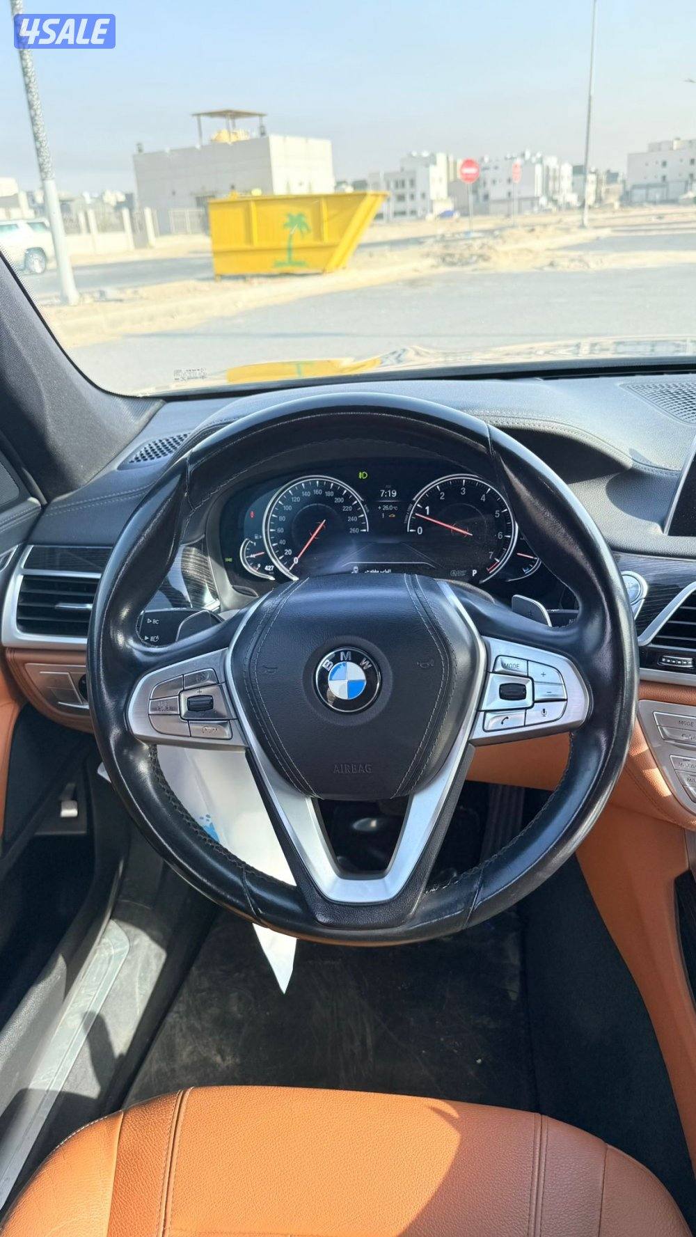 للبيع Bmw 740Li سيرفس منتظم بالوكالة شرط الفحص قير ومكينة وشاصي وبدي8