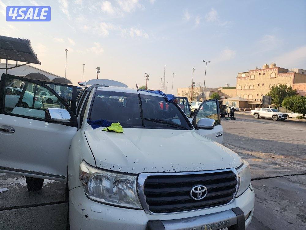 للبيع جيب لاند كروزر 2010 8 سلندر1