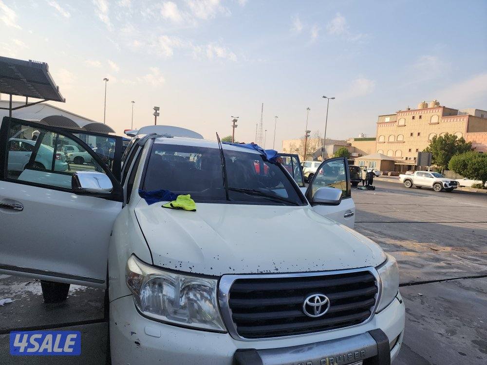 للبيع جيب لاند كروزر 2010 8 سلندر8