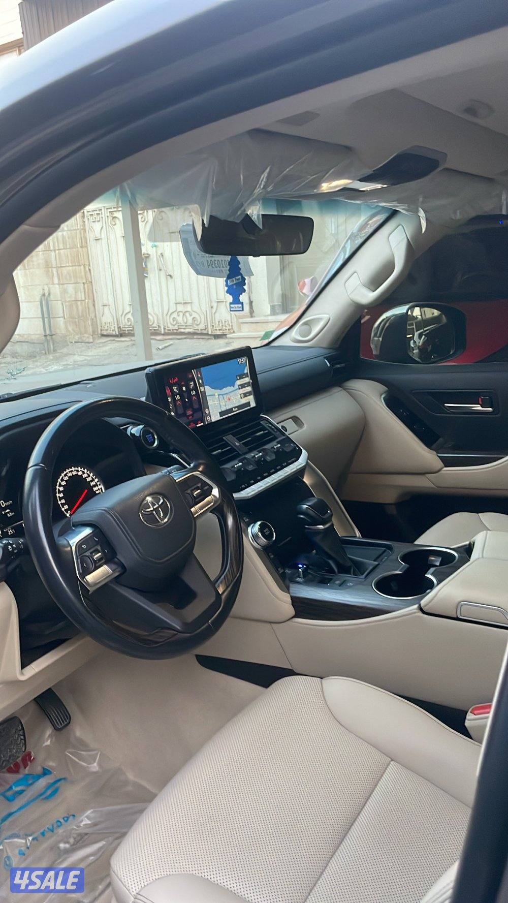 للبيع لاندVx222