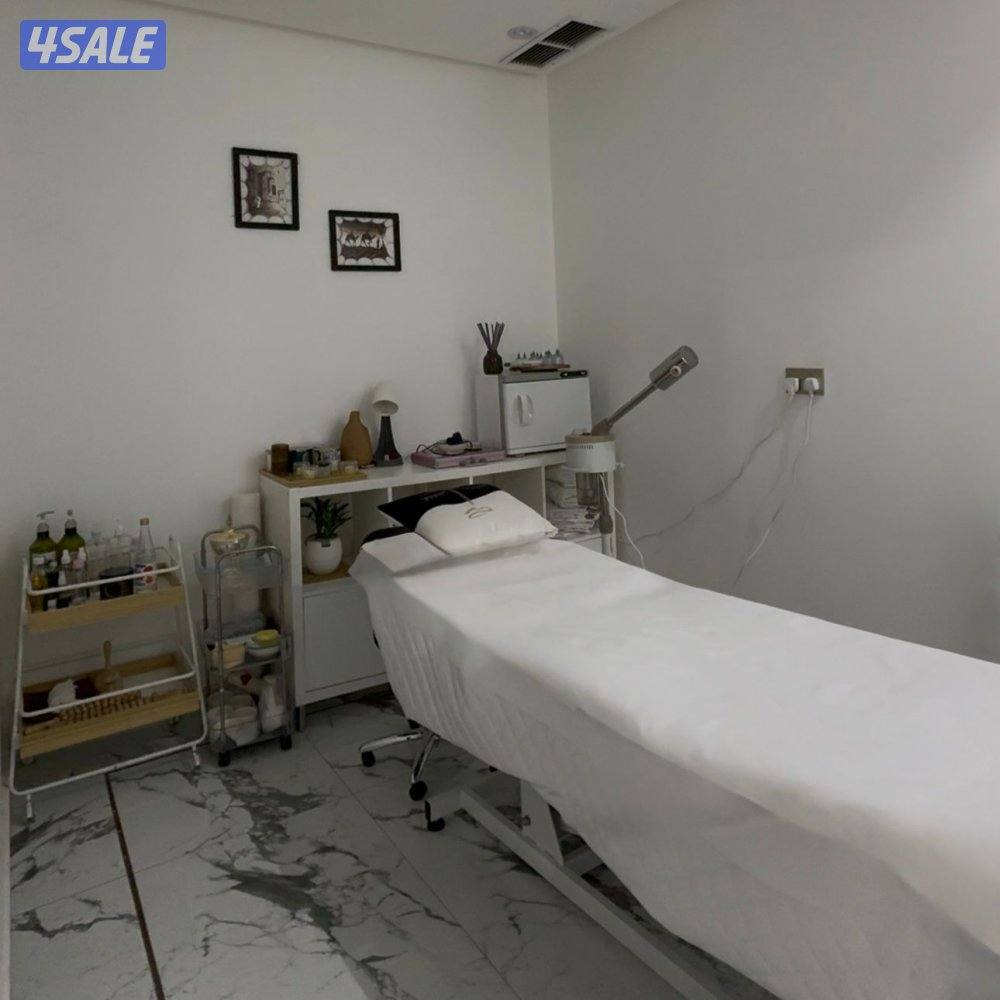 صالون دور كامل للإيجار ( خلو ) في خيطان13