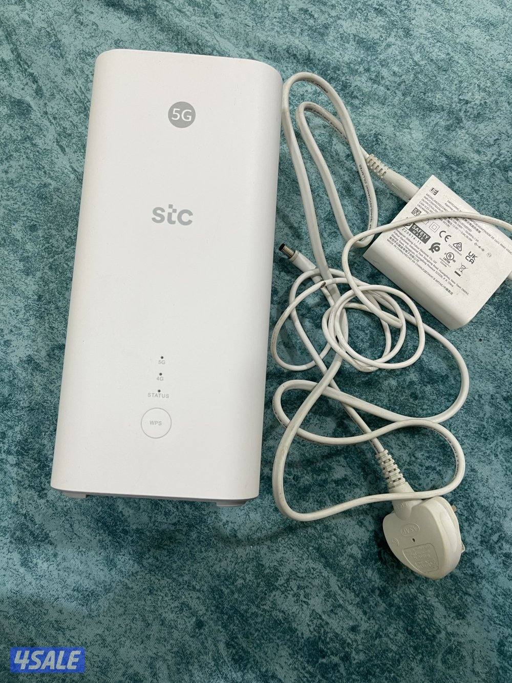 راوتر ثابت برو4 ثابت نظيف وشغال تمام 5g مع الشحن الاصلي0